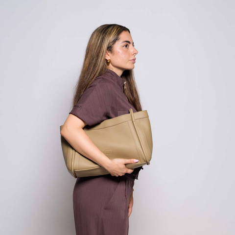 ROSSIS Amira, Taupe